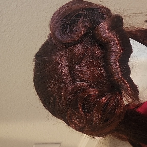 Victory curl pin-up World War II wig - Picture 6 of 13